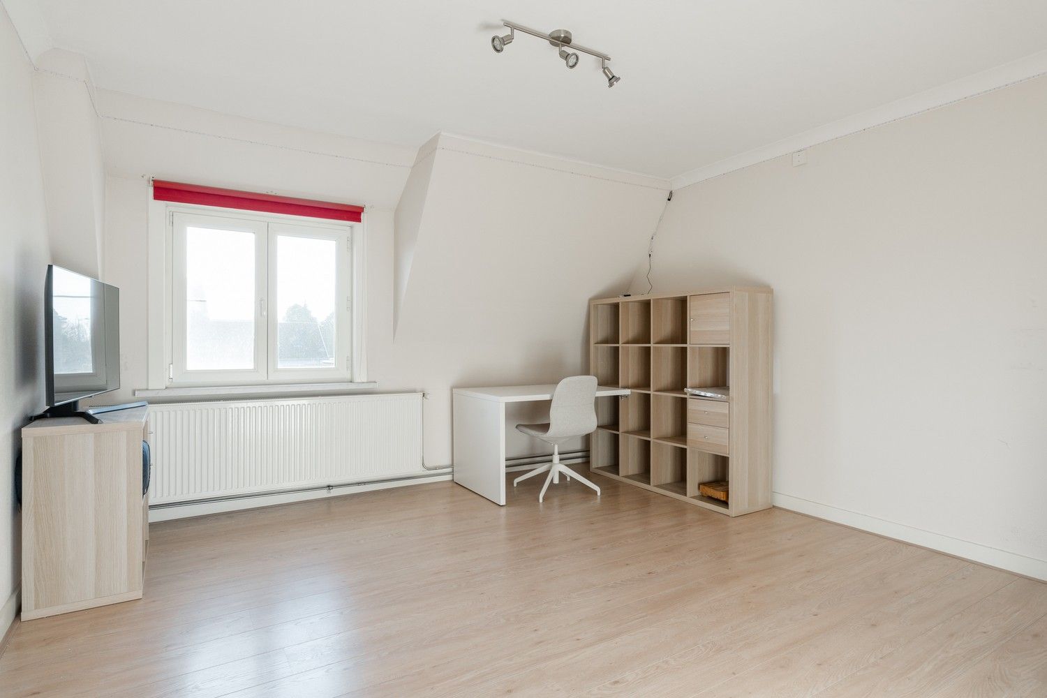 Karaktervolle vrijstaande woning nabij de Nederlandse grens foto 25