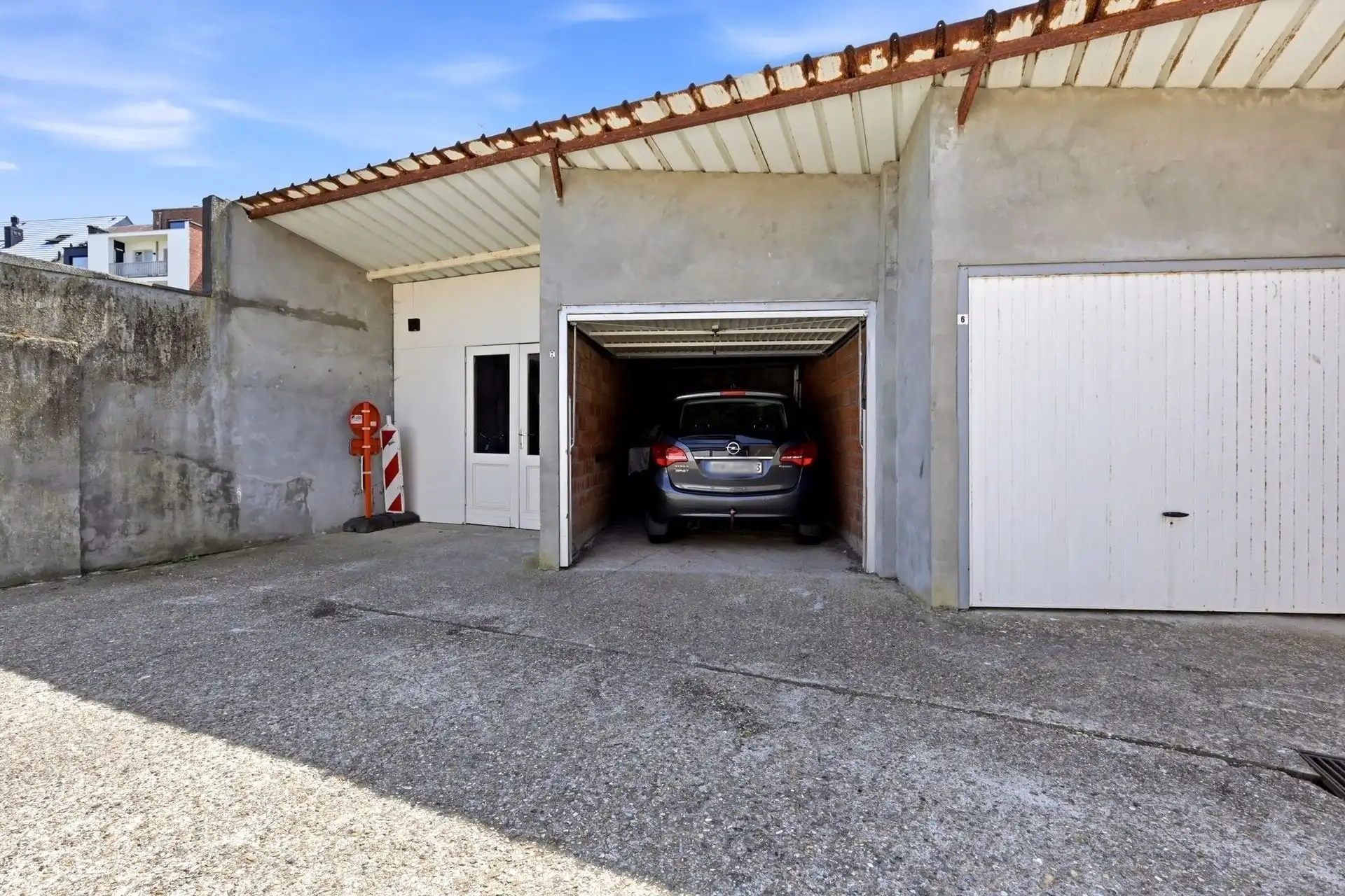 CENTRALE LIGGING / MOG. AANKOOP GARAGE  foto 29