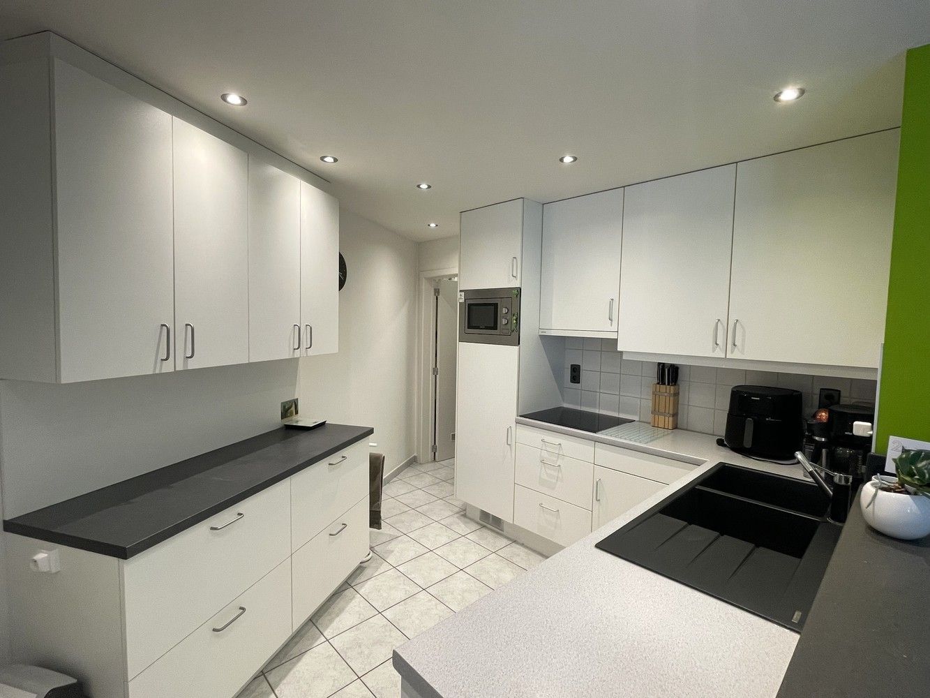 Gerenoveerd, gelijkvloers appartement met 2 slaapkamers en staanplaats te Heverlee foto 8