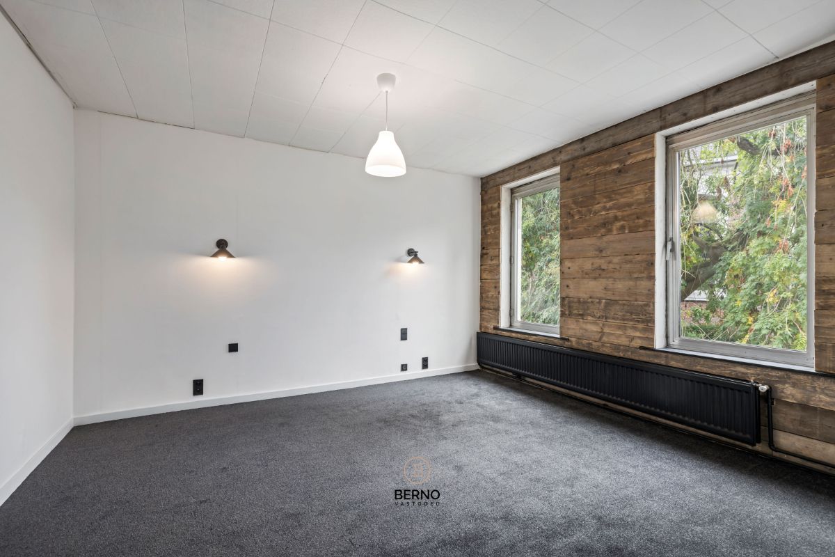 Rustig gelegen woning met 3 slaapkamers en ruime garage. foto 14