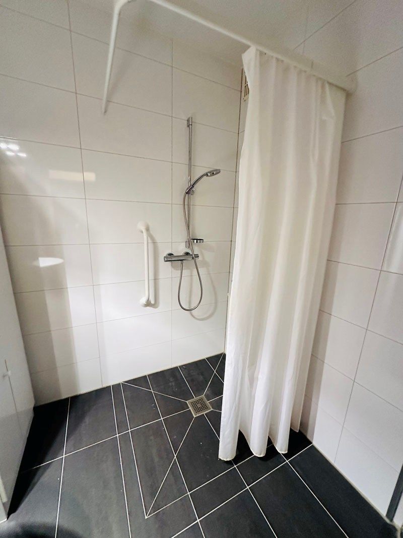 Centraal gelegen gelijkvloers appartement te Achel foto 14