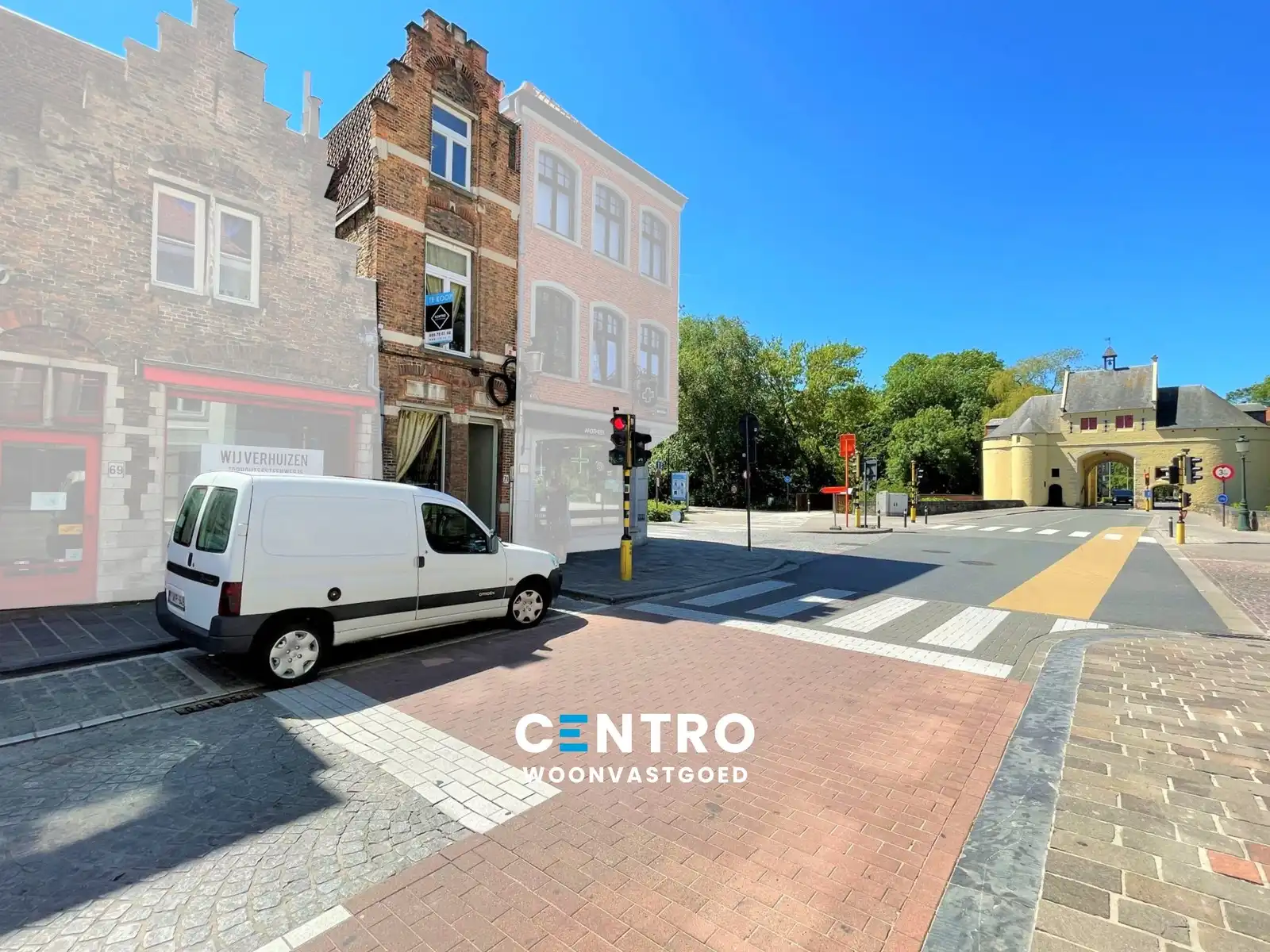 CHARMANT woon- en handelshuis op TOPligging te Brugge! foto {{pictureIndex}}