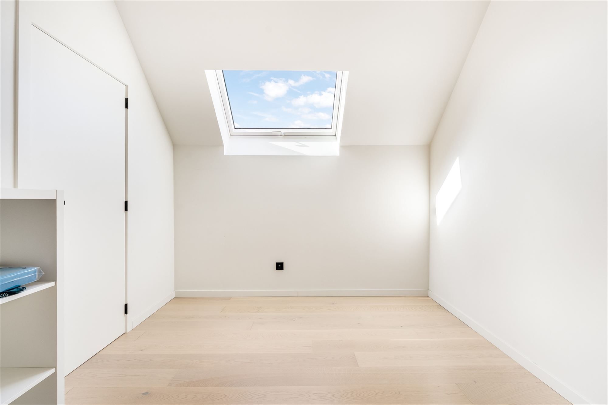 KNAP GERENOVEERD, LICHTRIJK APPARTEMENT (129M²) MET 3 SLAAPKAMERS TE HALEN foto 23