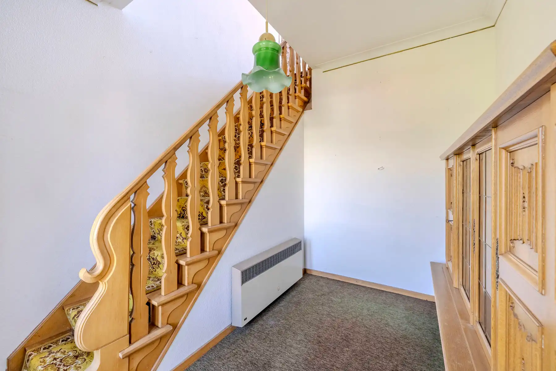 Op te frissen woning gelegen in groene omgeving op ruim 995 m² grond  foto 4