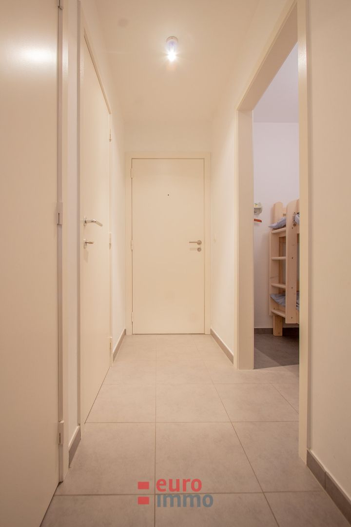 Subliem appartement met 1 slaapkamer én slaaphoek aan de rand van de rustige villa-wijk! foto 10