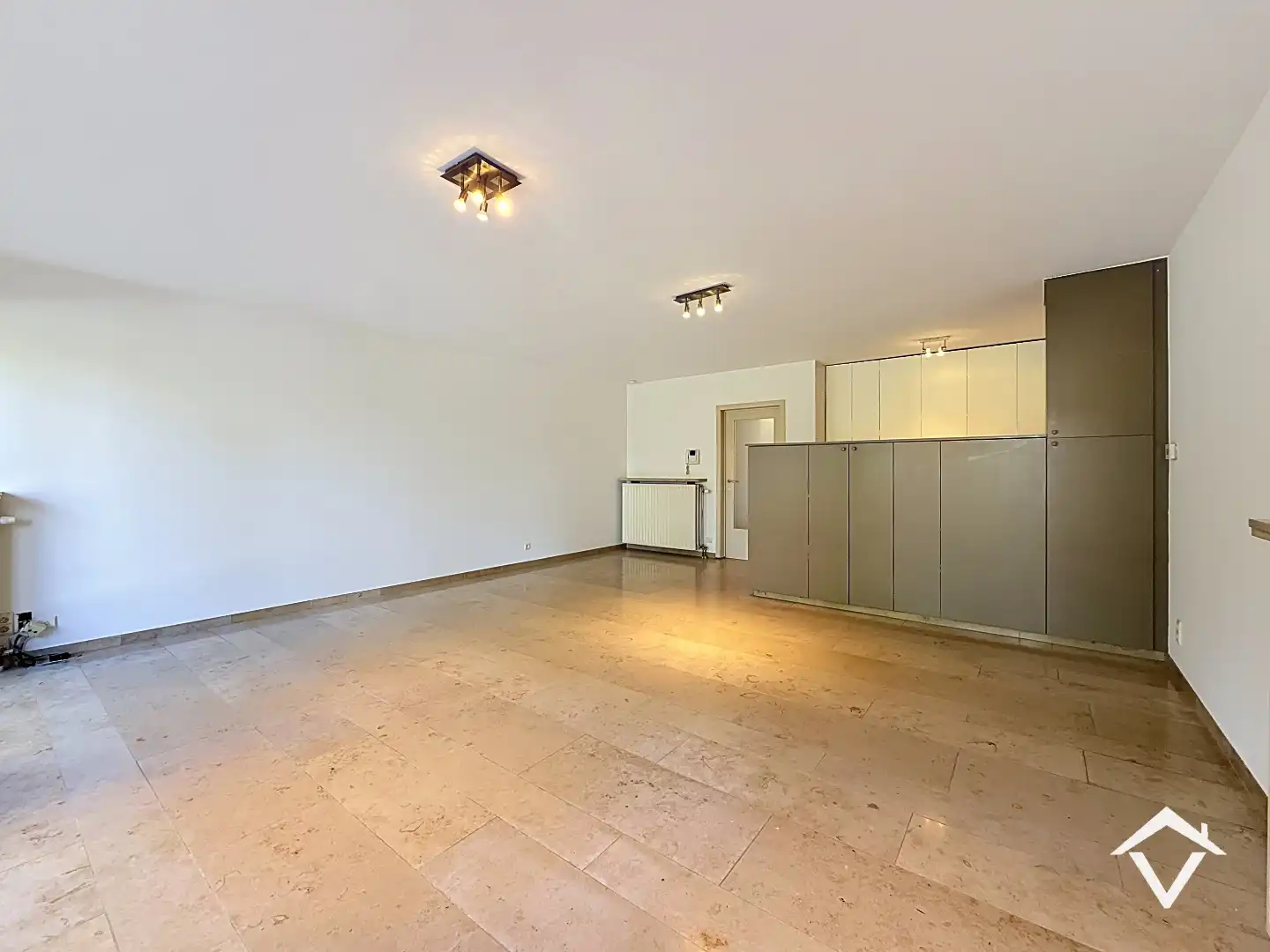 Hoofdfoto van de publicatie: Instapklaar appartement met twee slaapkamers, twee terrassen en garage te Roeselare