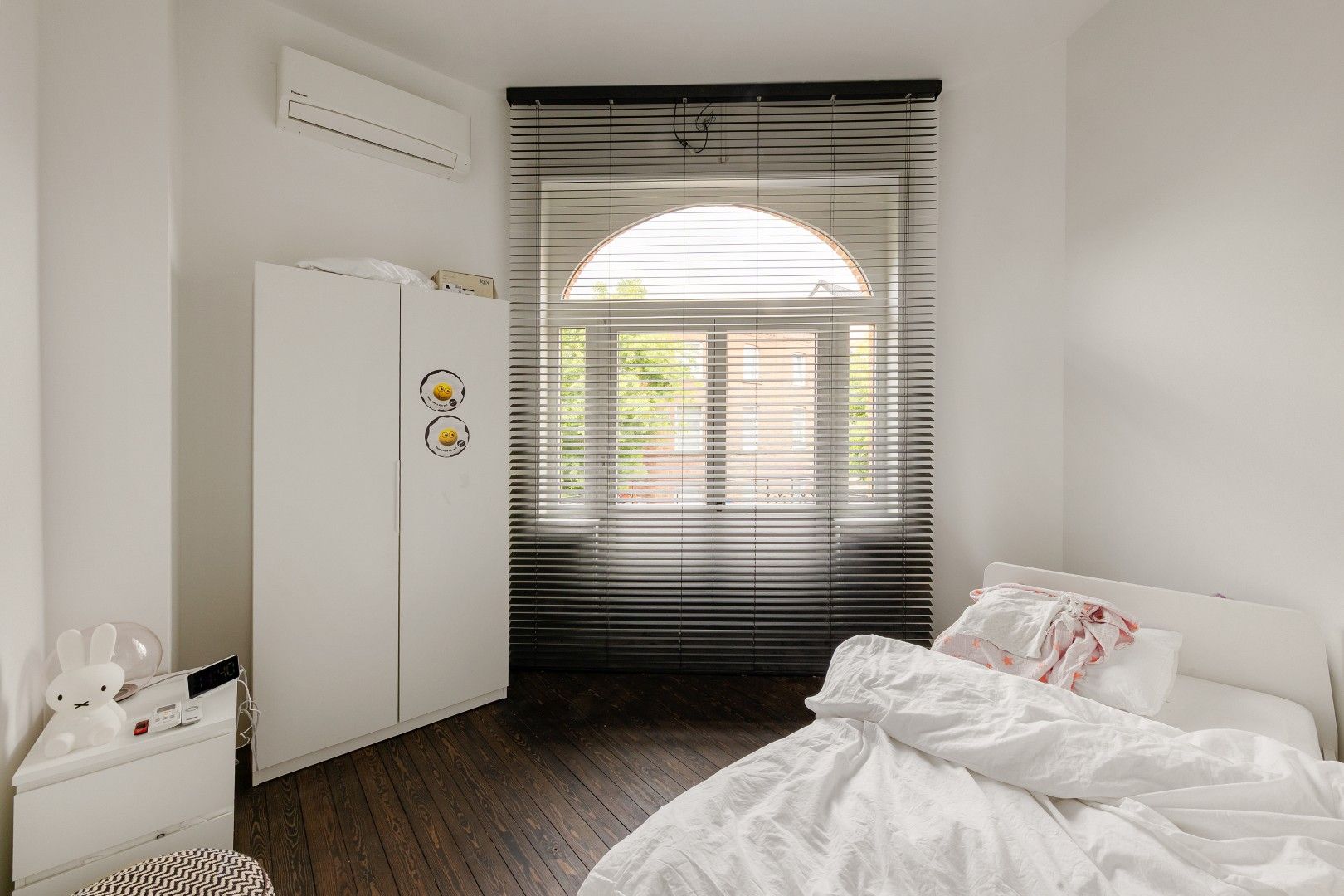 SUBLIEM GERENOVEERDE HERENWONING MET DUBBELE GARAGE.  foto 32