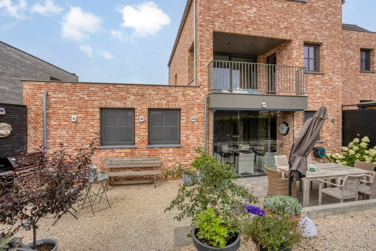 Gelijkvloers BEN-appartement met grote privétuin en parkeerplaats foto 20