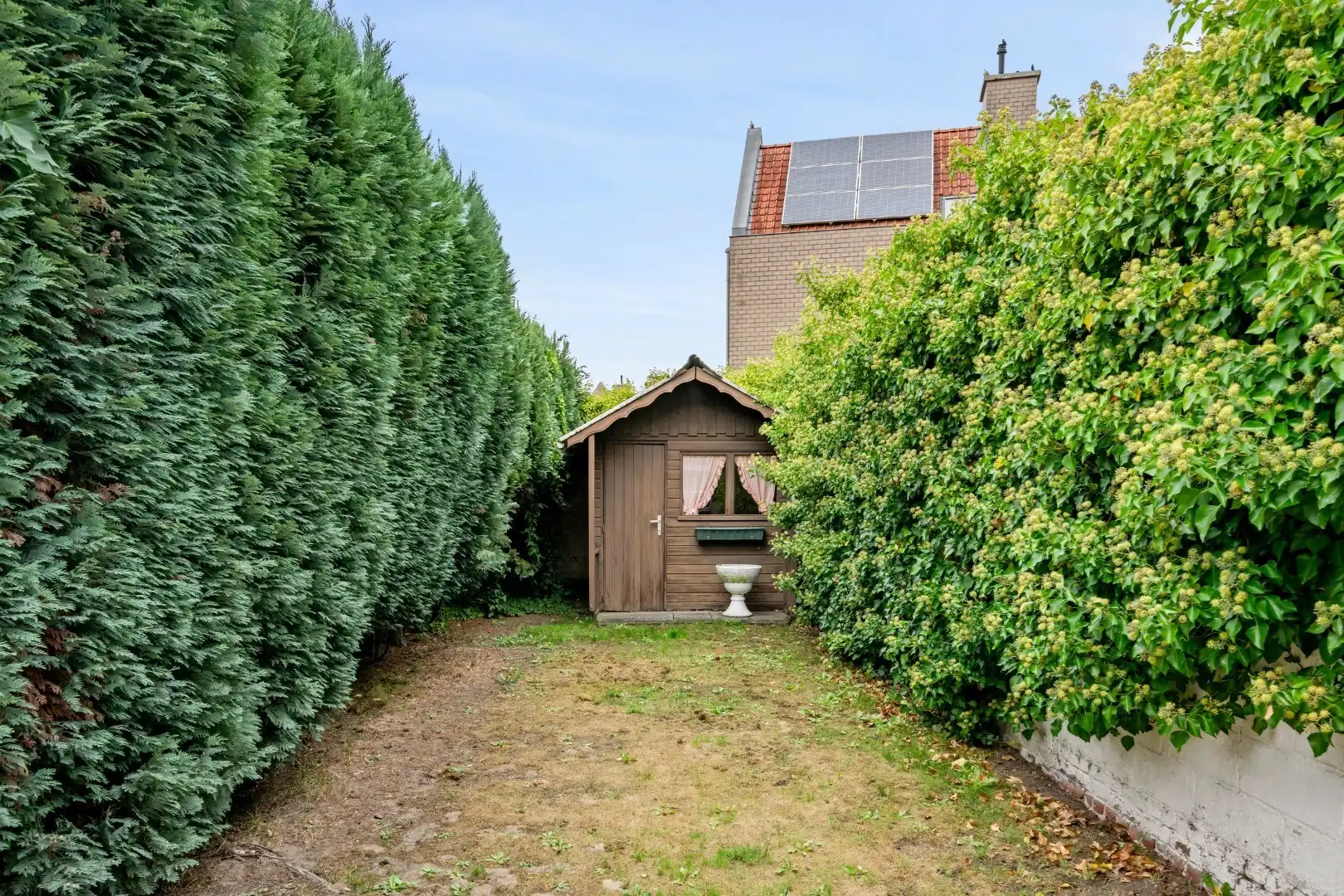 Woning met 3, mogelijks 5 slaapkamers en tuin met uitweg in Kortrijk-centrum foto 5