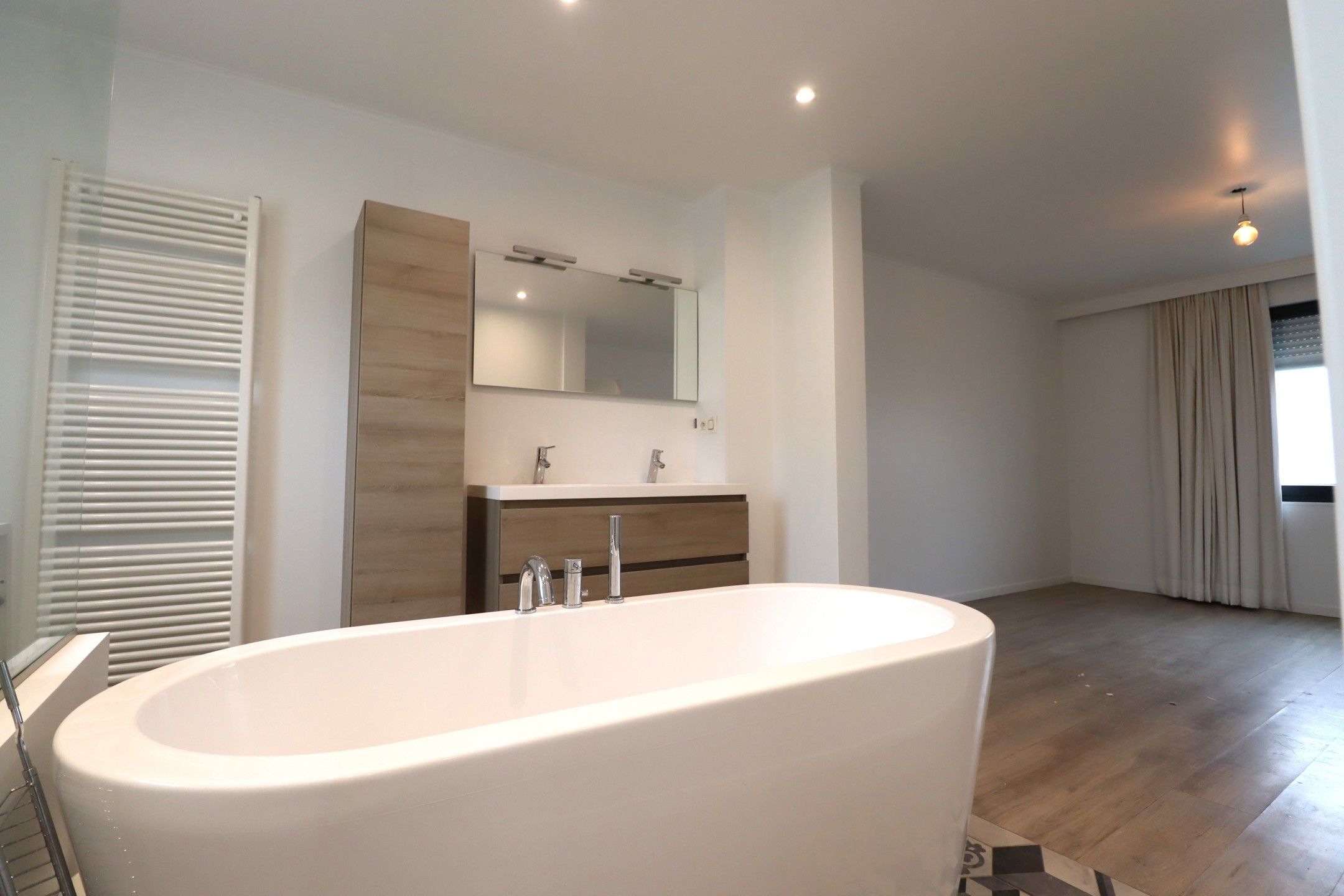Gerenoveerde woning met tuin, garage en zwemvijver in Hingene foto 6