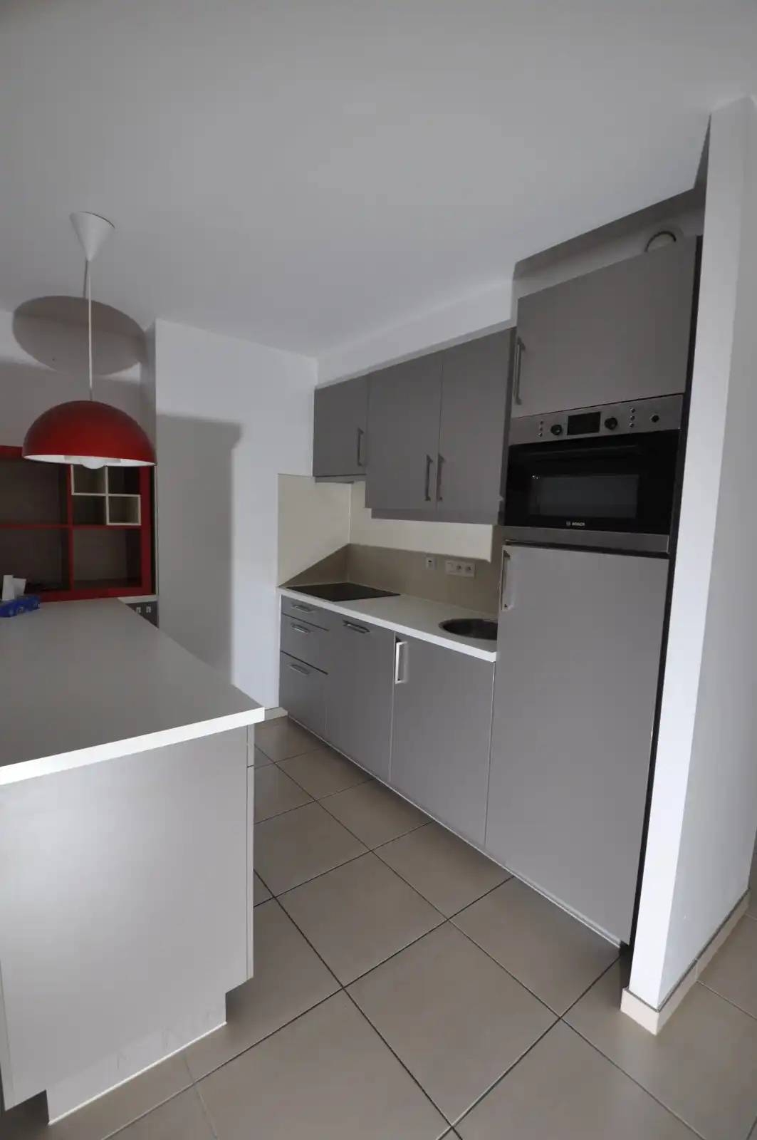 Instapklaar recent appartement met terras op een  centrale ligging foto 6