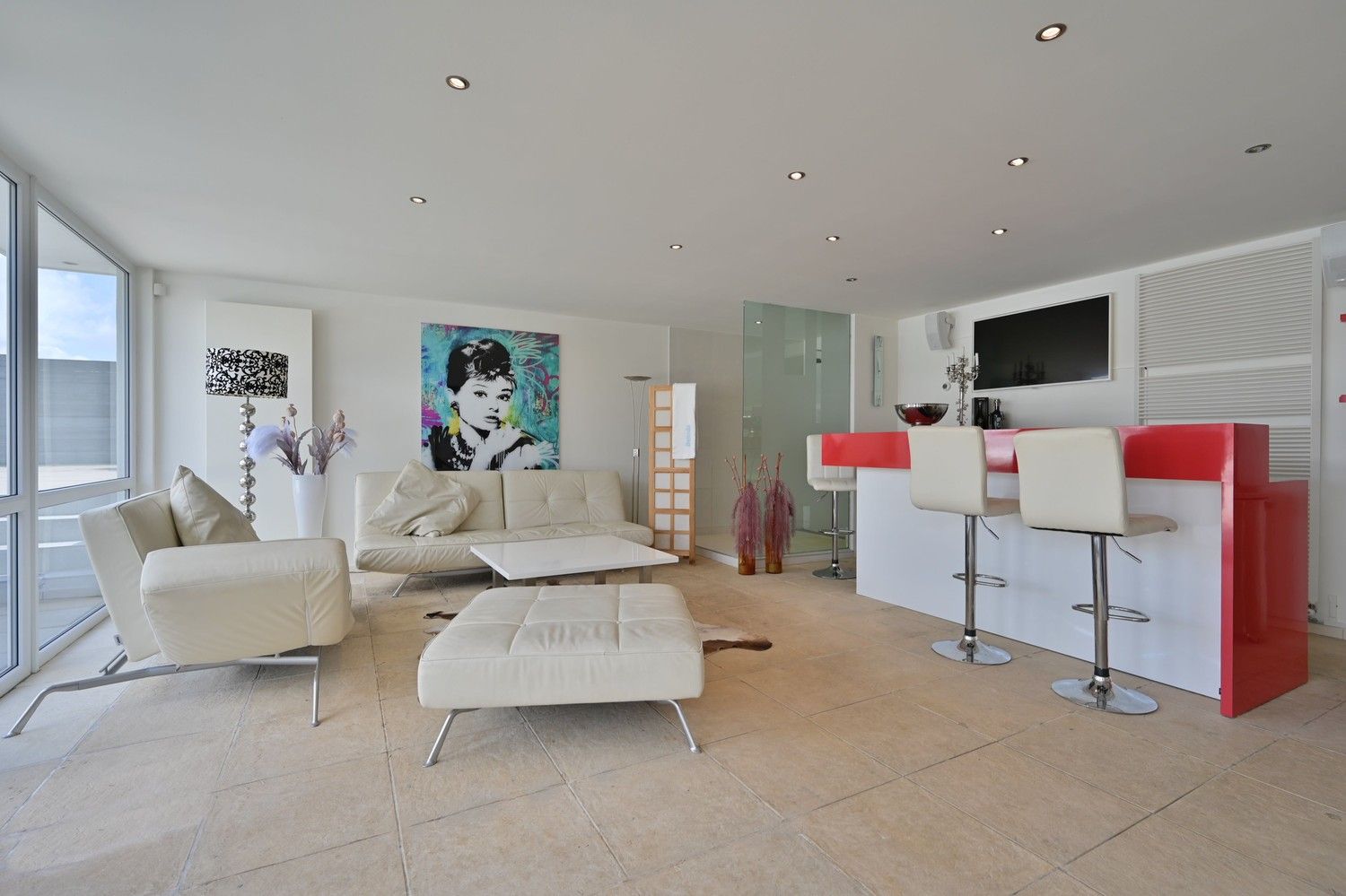 Ruime woning met zwembad en royaal poolhouse, op rustige locatie in Rekem, direct grenzend aan velden foto 25