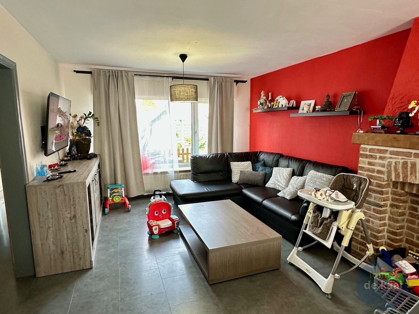Woning met 3 slaapkamers tuin en garage op rustige ligging. foto 4