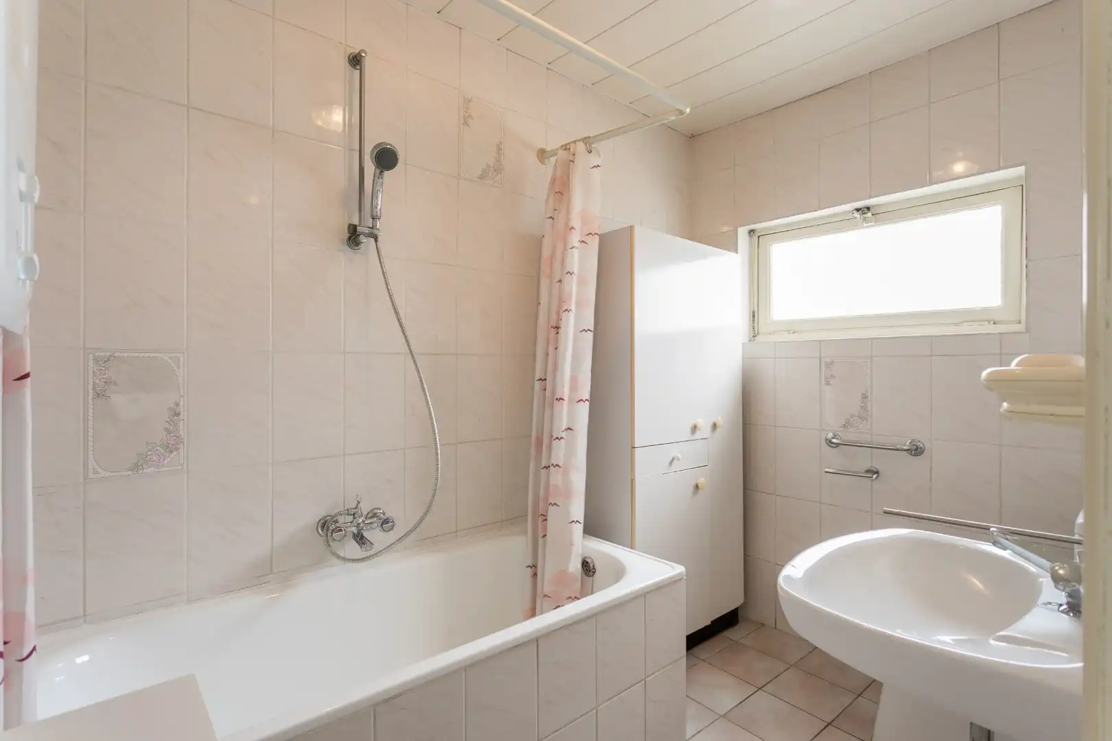 Te renoveren woning met 3 slpk te Buizingen foto 6