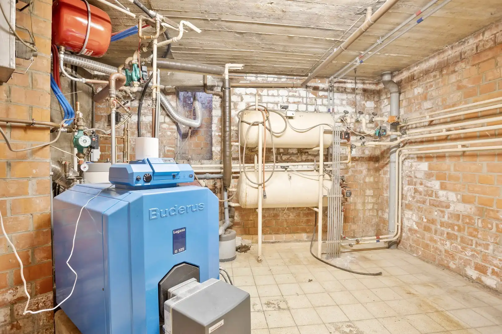 Ruime woning in een doodlopende straat met 4 slaapkamers, 2 badkamers op een prachtig perceel vlak bij het Meerdaalwoud  foto 29