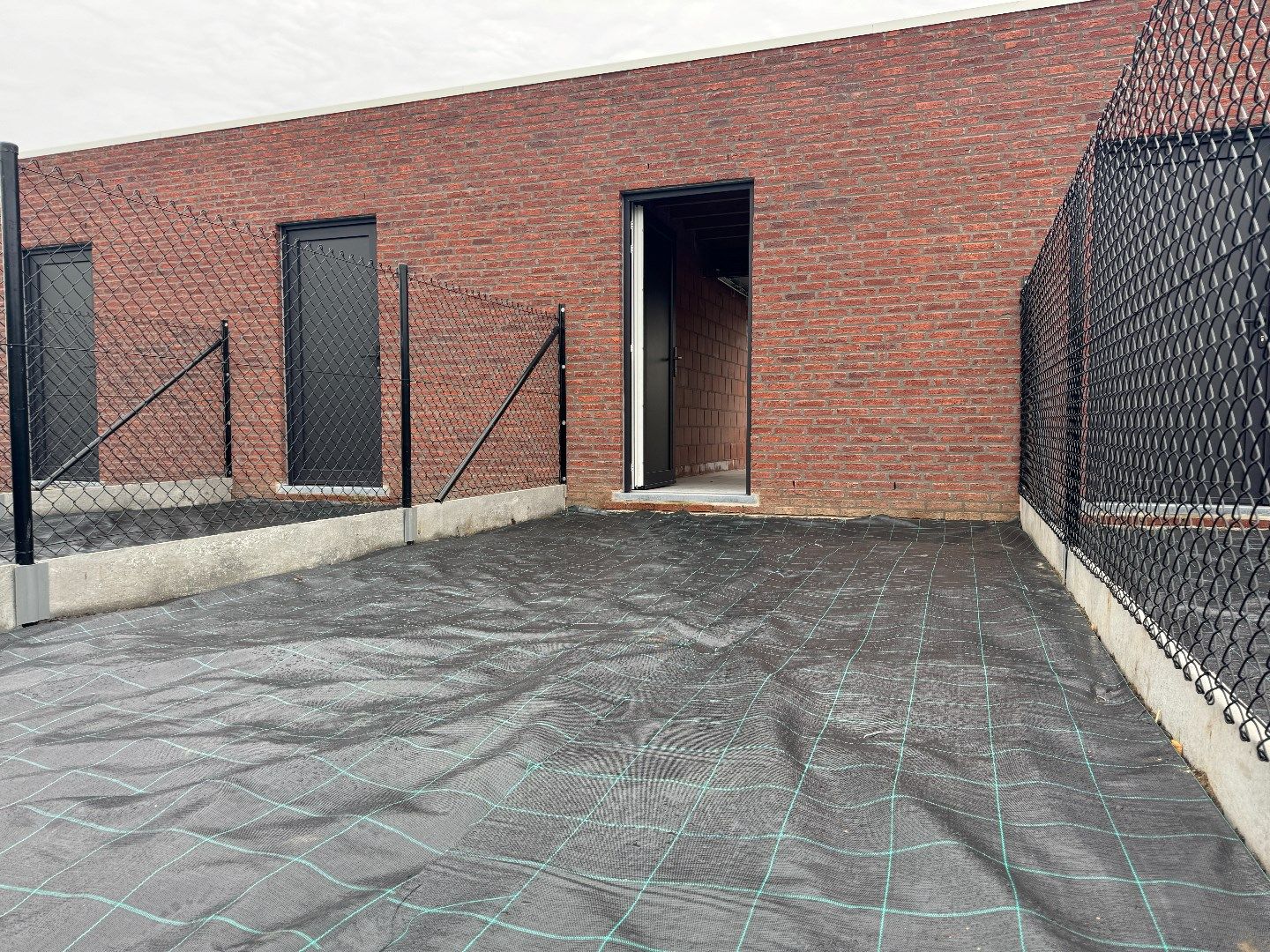 NIeuwbouwgarage te koop in Gullegem foto 4