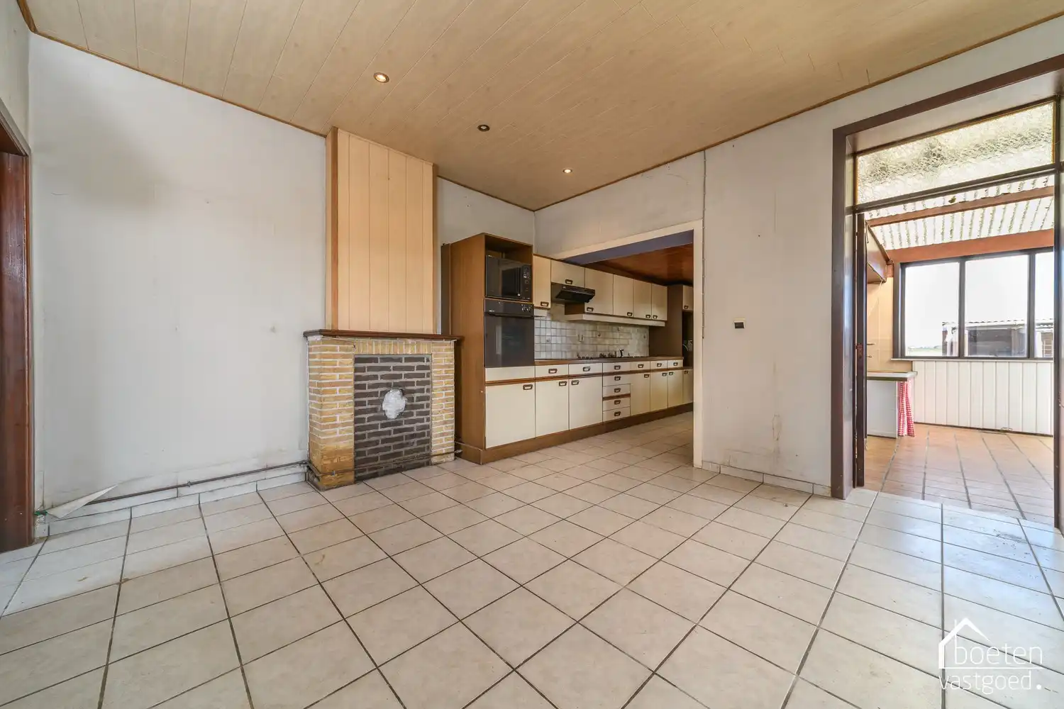 Leisele :Landelijk gelegen renovatiewoning op 1.477 m² grondoppervlakte met prachtig open zicht. foto 7