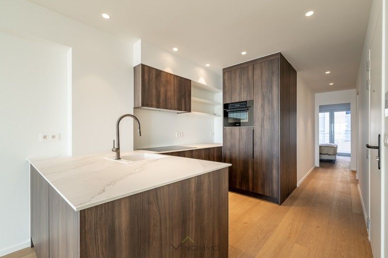 Prachtig gerenoveerd appartement op de Zeedijk met adembenemend zicht op zee foto 9
