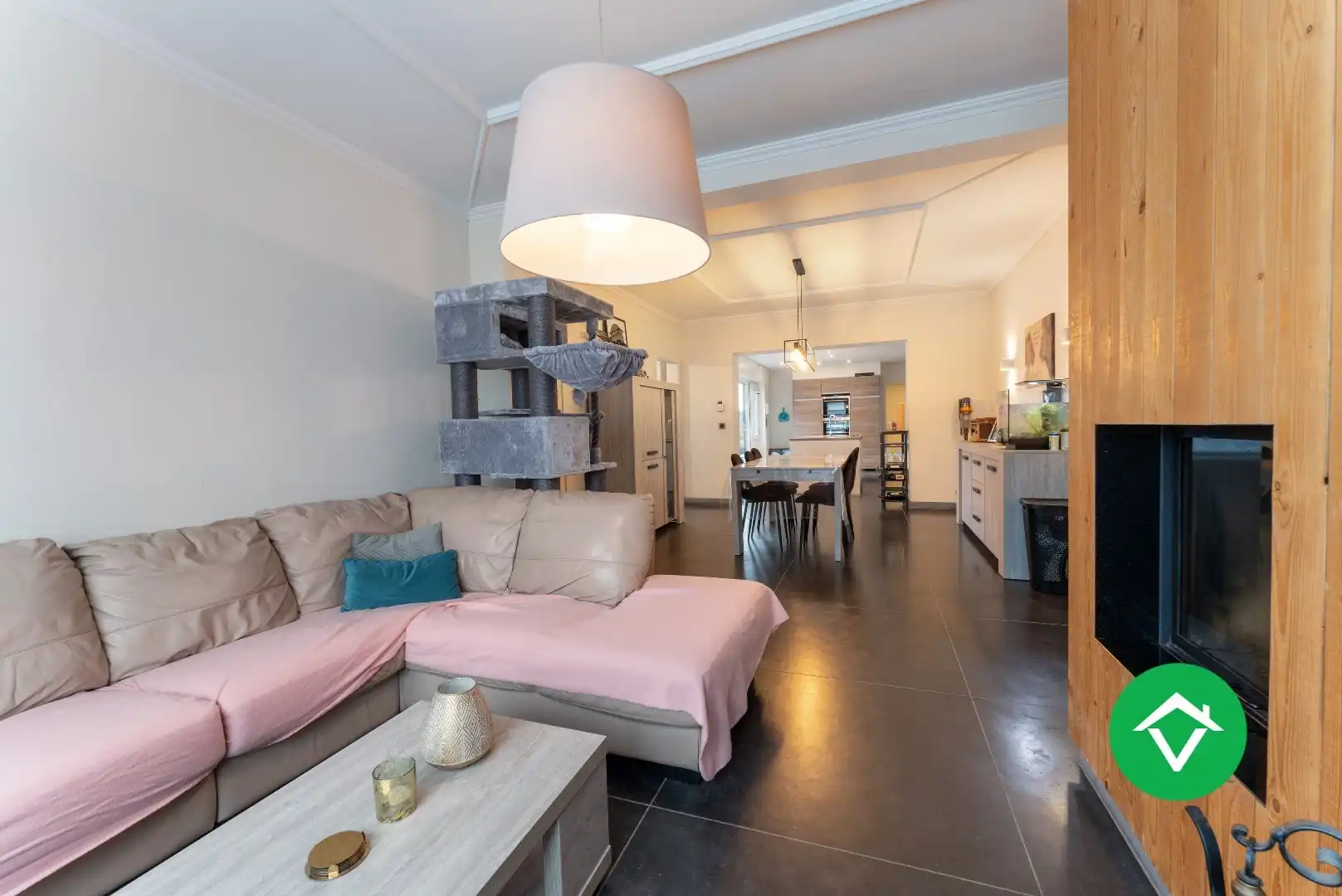 Instapklare woning met 2 slaapkamers en zicht op de groene velden te Eernegem foto 6