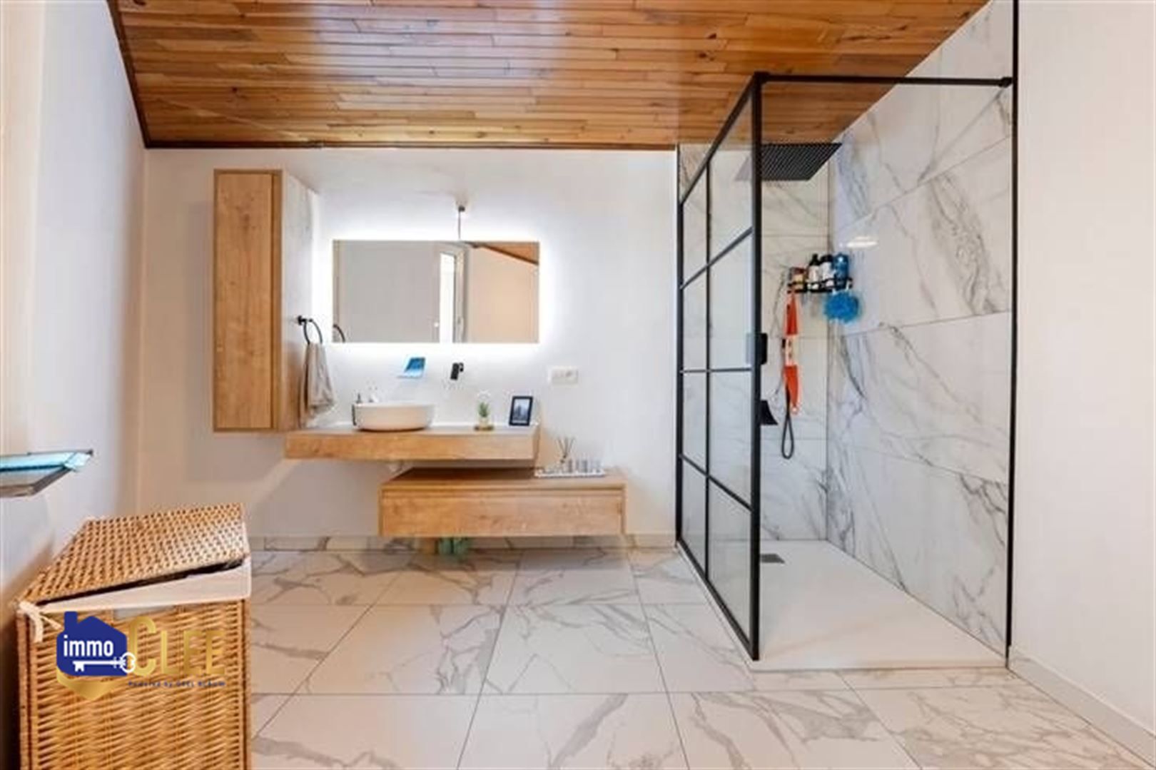 Landelijk gelegen, instapklare woning met 3 slaapkamers en tuin met uitzicht op het Haspengouws groen foto 21