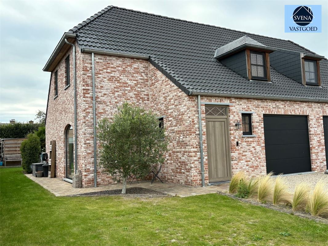 INSTAPKLARE ENERGIEZUINIGE GEZINSWONING IN SCHENDELBEKE foto {{pictureIndex}}