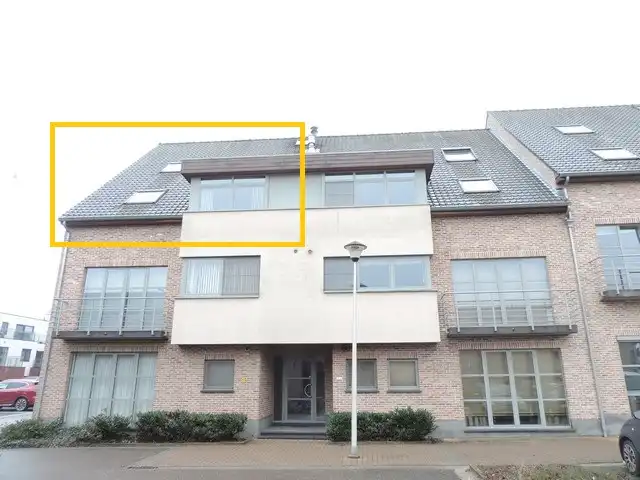 Ruim duplex appartement met 3 slpks en 2 badks foto {{pictureIndex}}