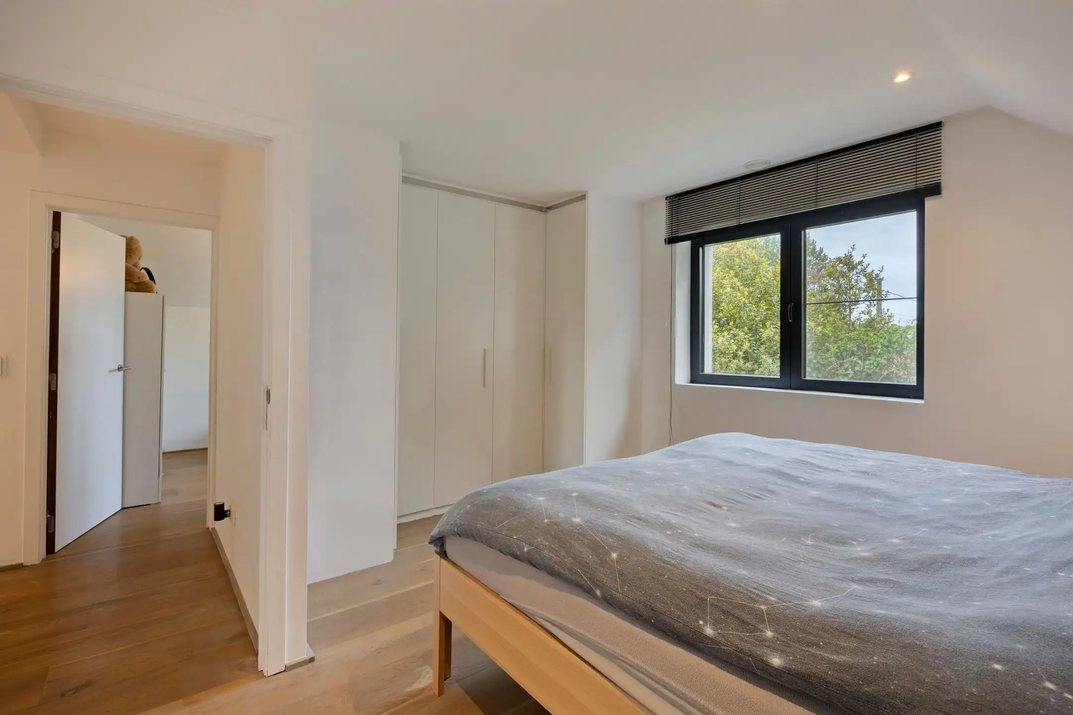 Duurzaamheid en rust: modern wonen op 21 are foto 14
