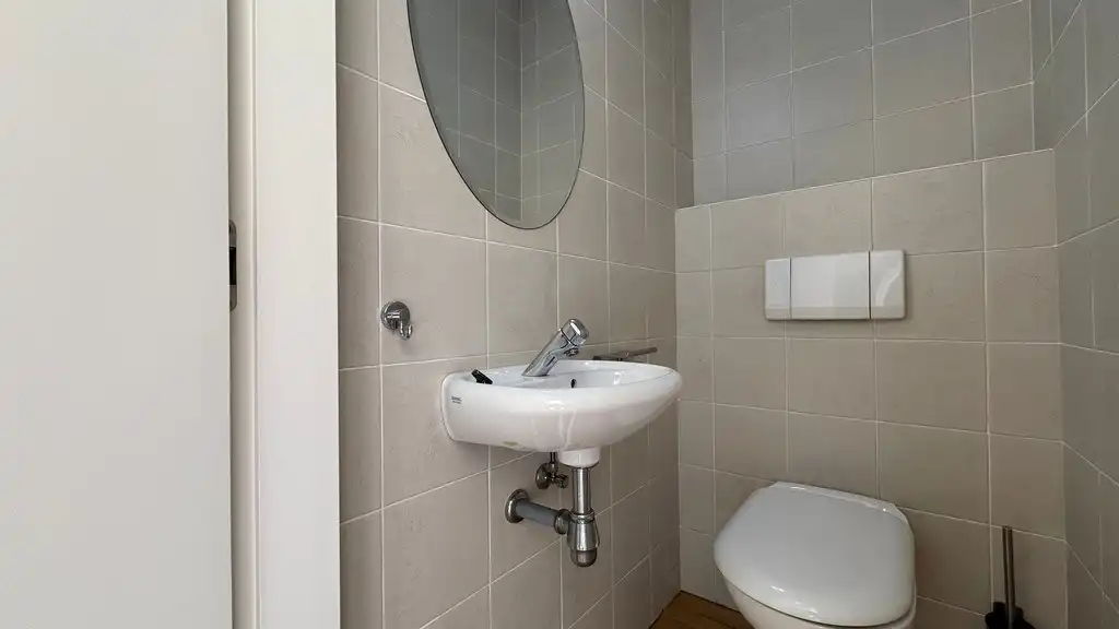 Instapklaar kantoor te huur nabij N12 in Schilde foto 10