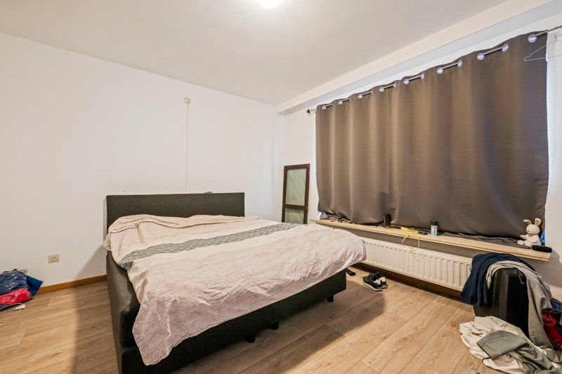 Ruim appartement op uitstekende ligging met 3 slaapkamers foto 8