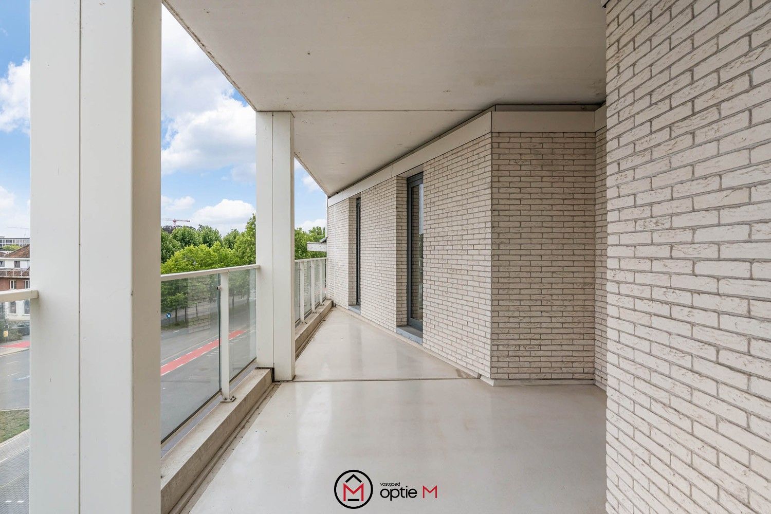 Lichtrijk appartement met ruim terras nabij centrum Hasselt foto 14