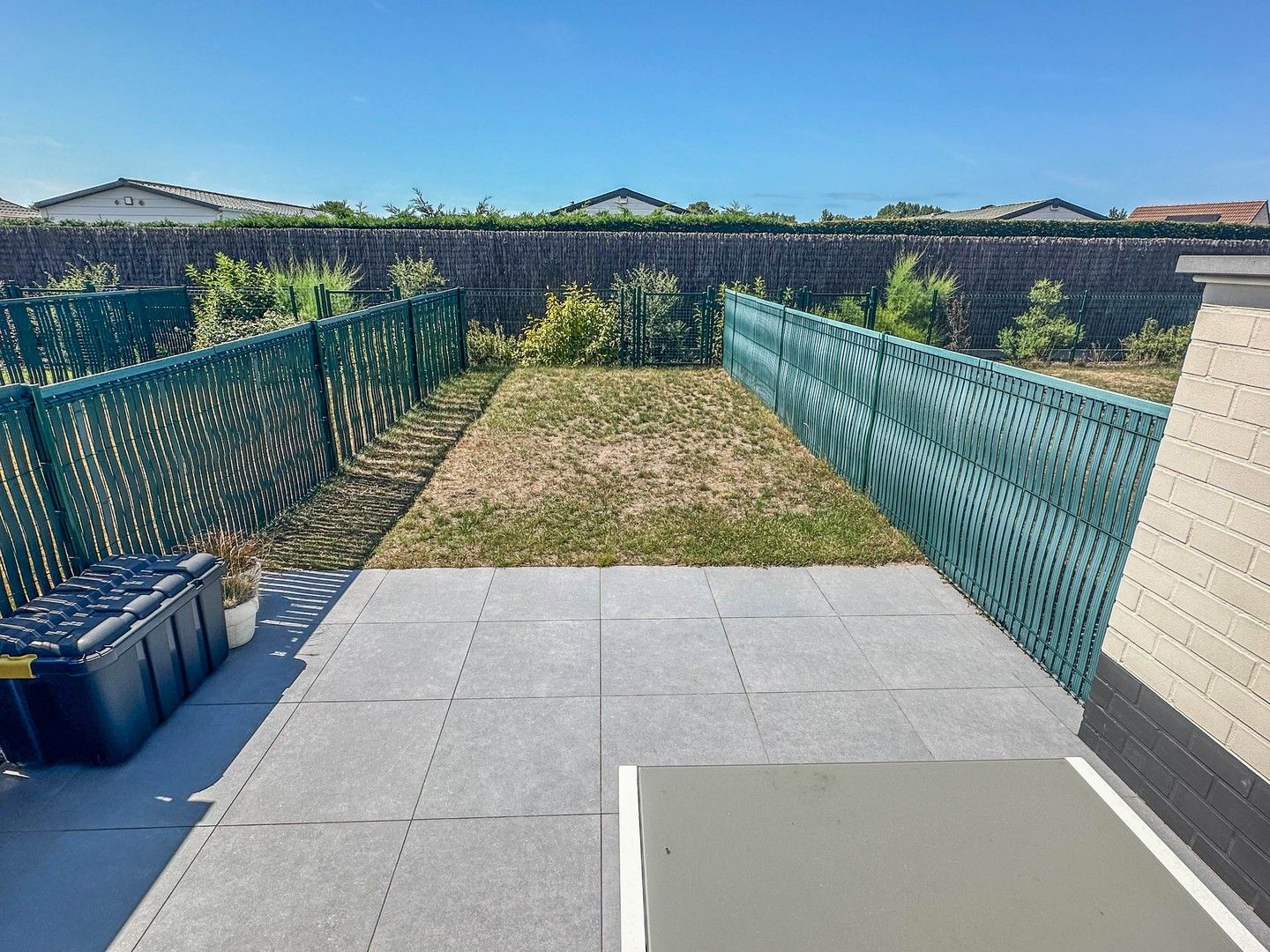 Volledig gerenoveerde vakantiewoning met zonnig terras, tuin en parking. foto 3