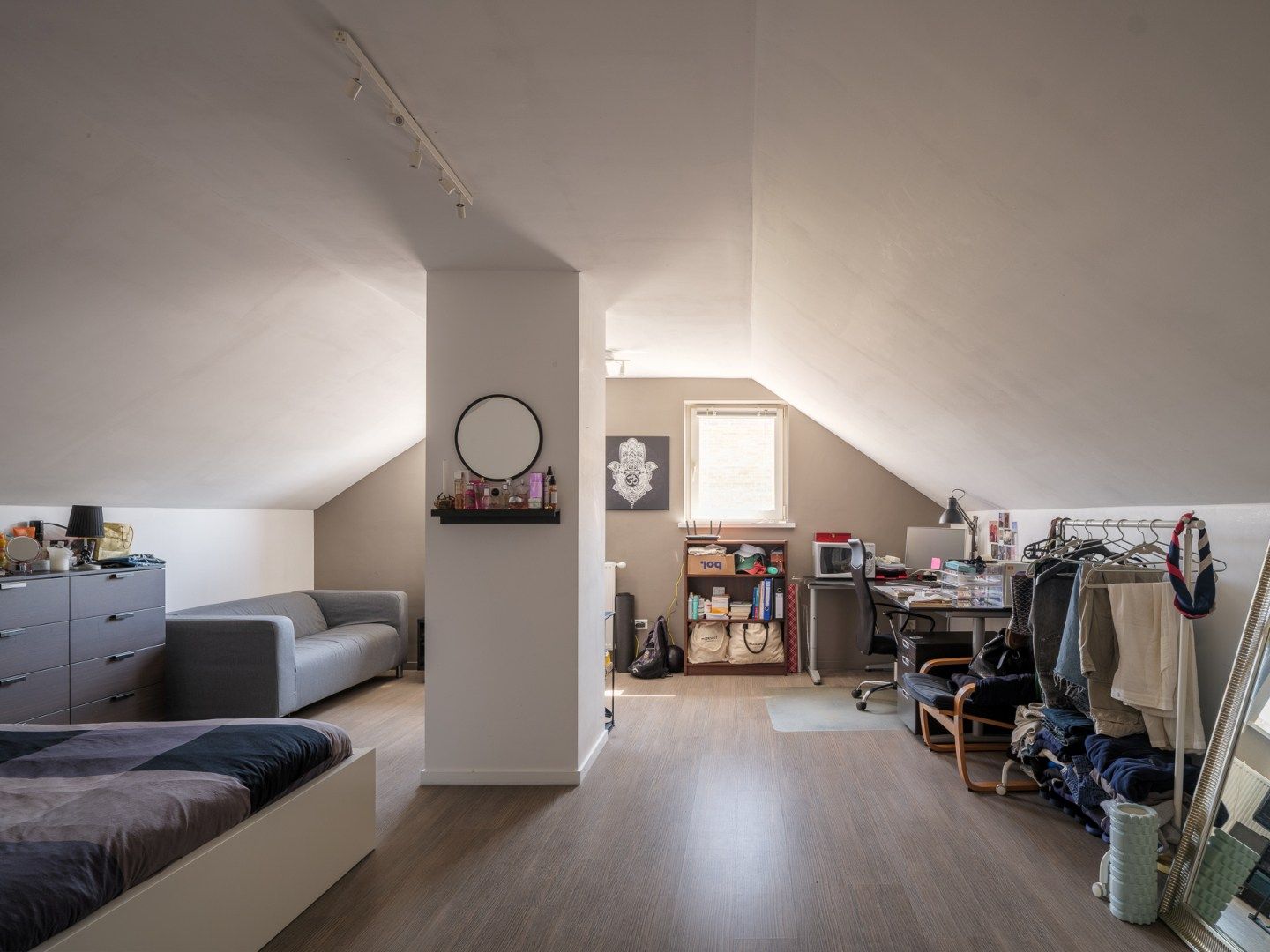 Exclusief wonen in rust en comfort – instapklare villa met zwembad in doodlopende straat foto 34
