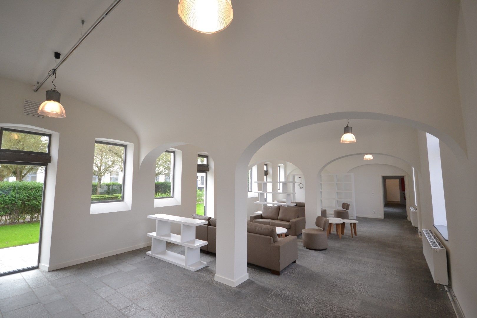 Prachtige Studenten studio centrum Brugge in een oase van rust! foto 11