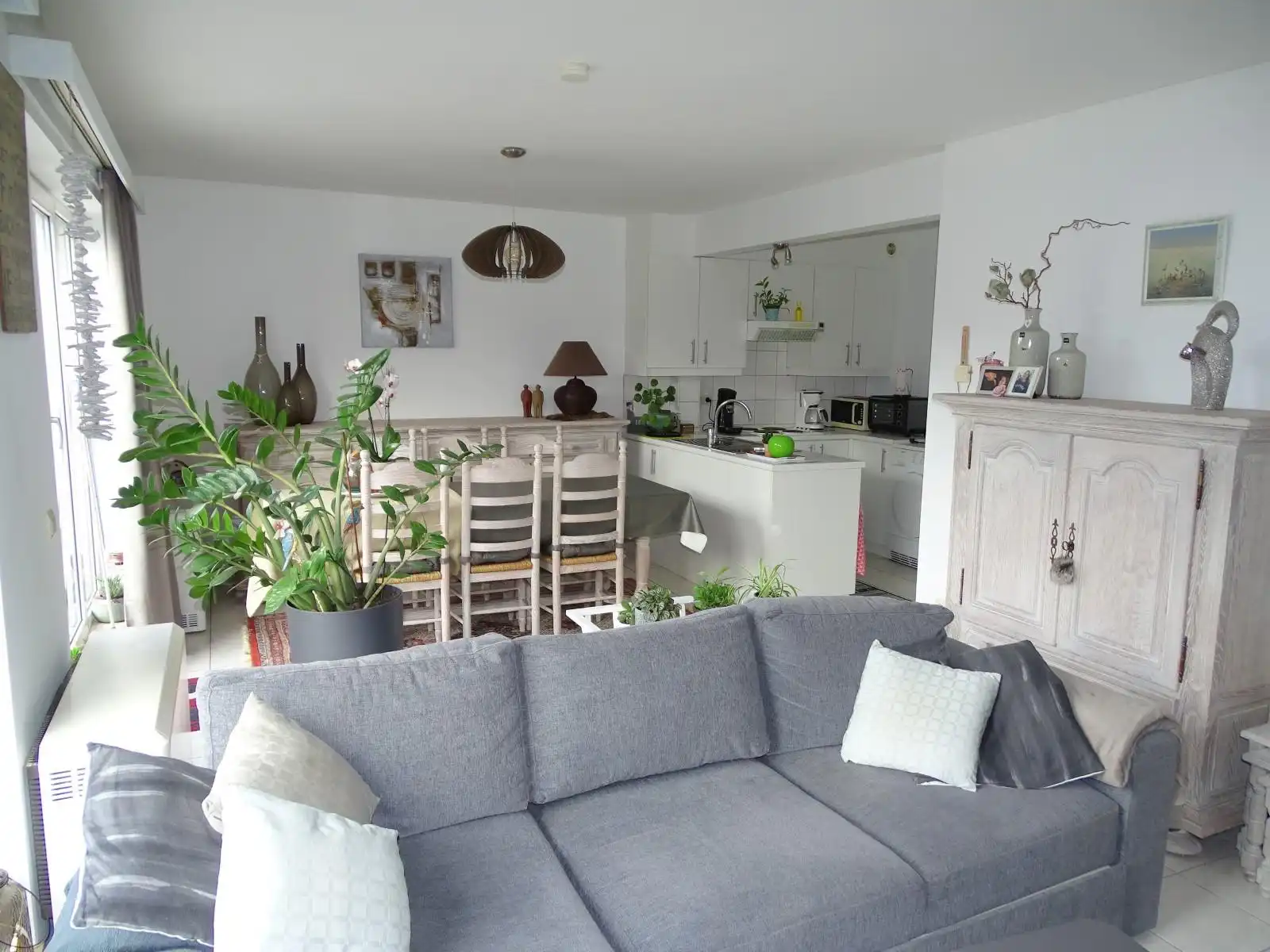 2-slaapkamer app met ruim zongericht terras + parking! foto 5