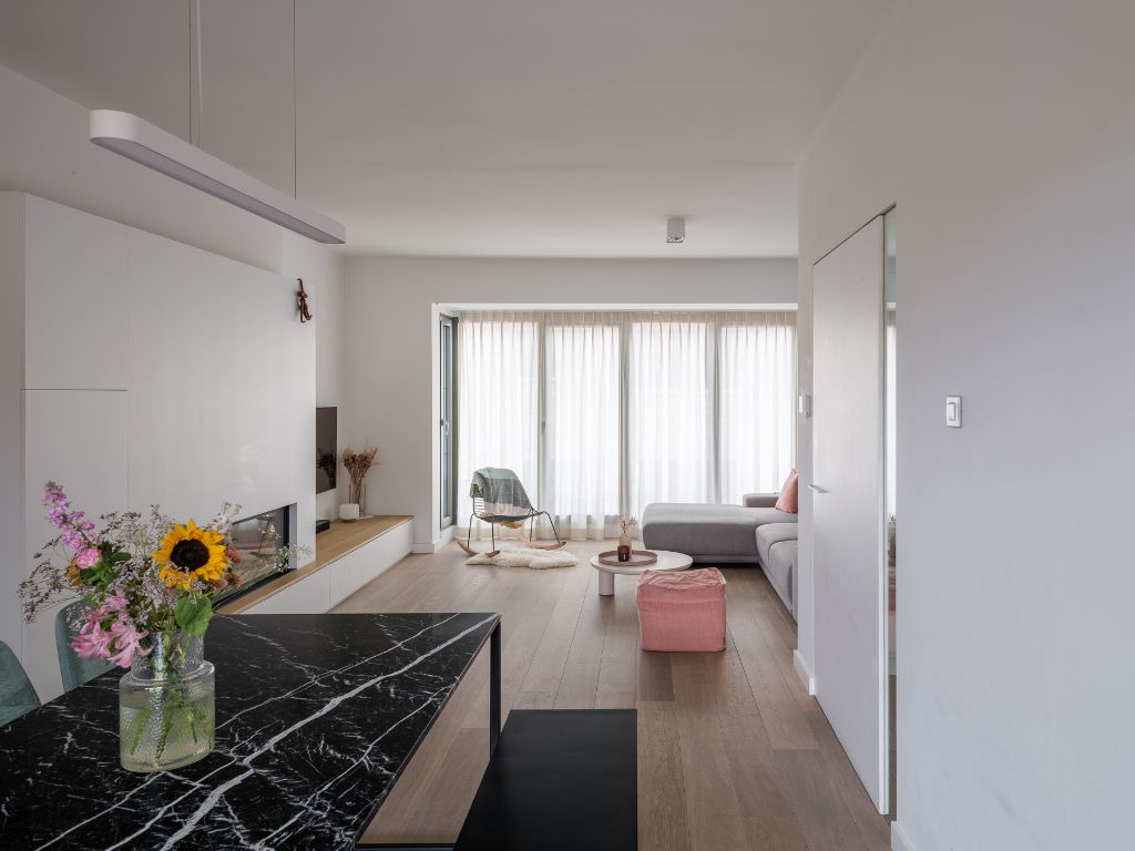 Stijlvolle woning op fietsafstand van het Gentse centrum, gelegen in een rustige en residentiële straat nabij Park Biest en het Potuitpark. foto 2