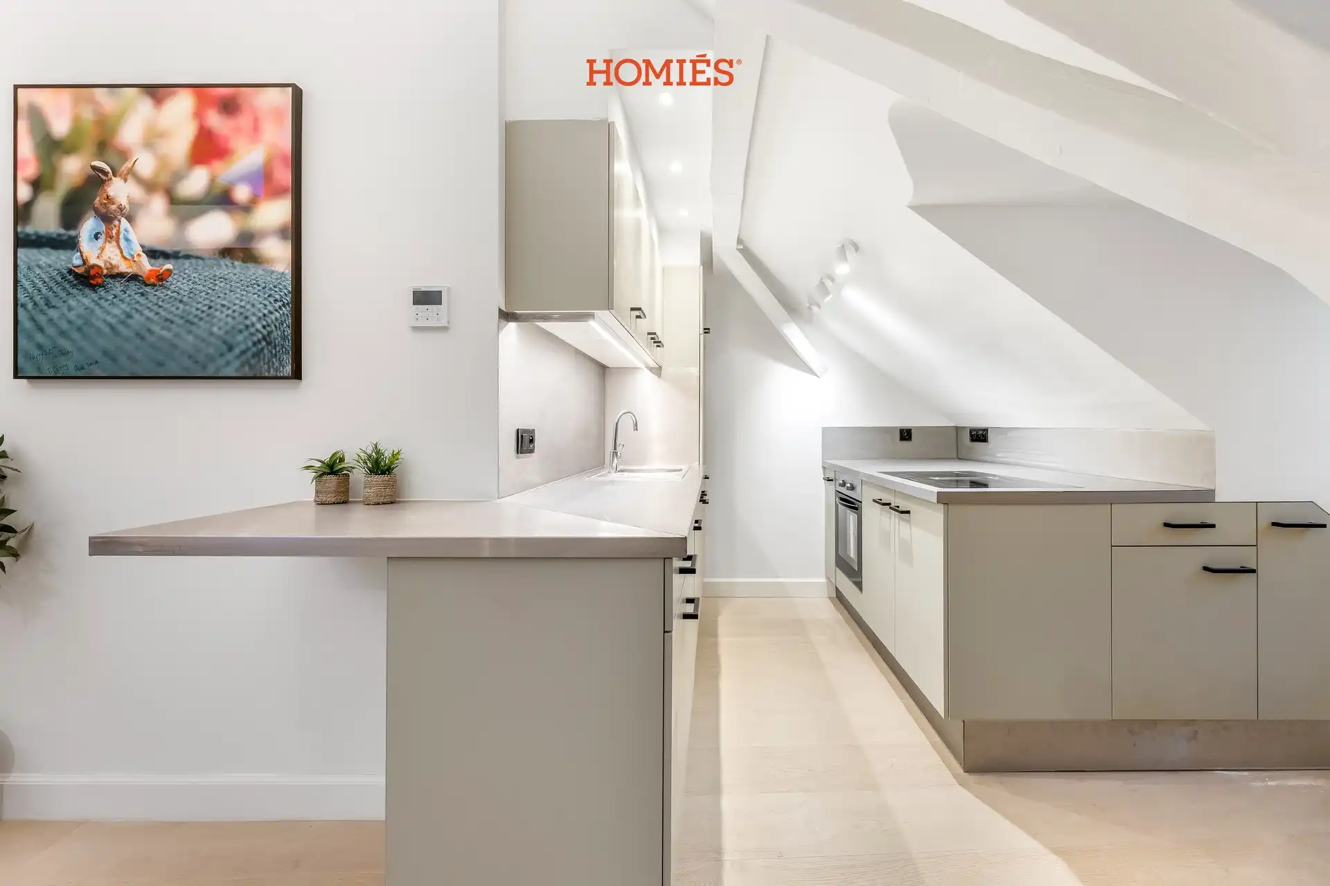 Luxe loft in gerenoveerd historisch pand foto 4