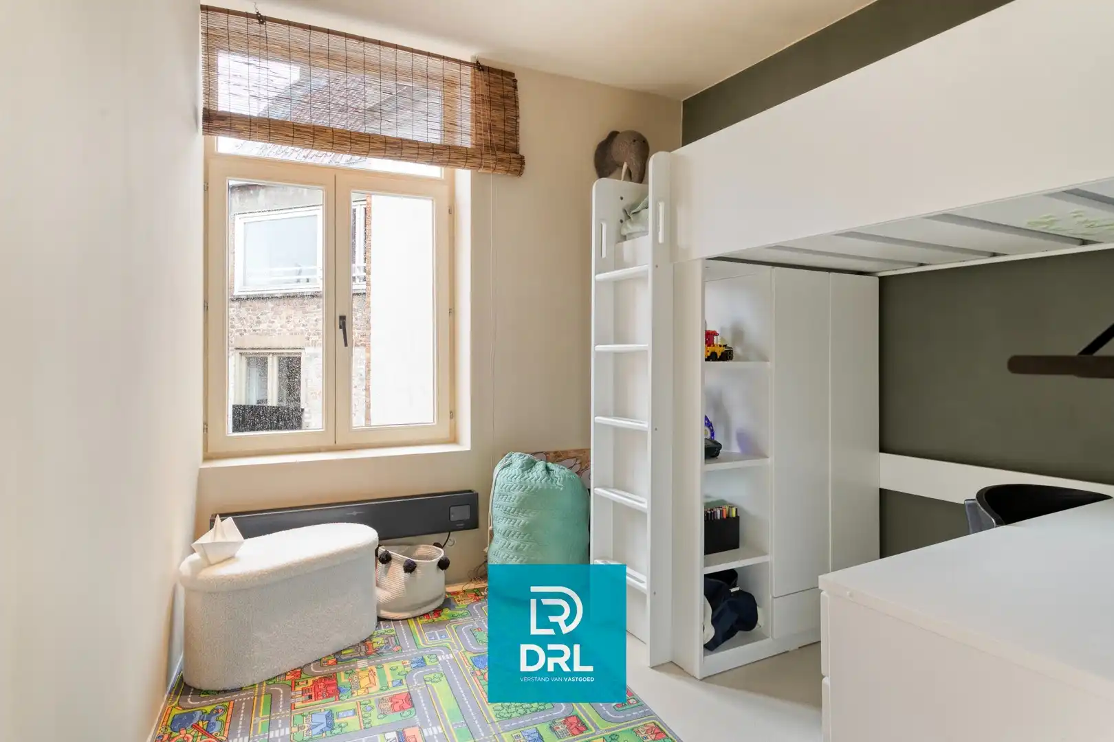 STIJLVOLLE WONING met MULTIFUNCTIONEEL GELIJKVLOERS te BRUGGE foto 12