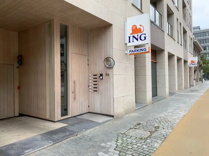 Instapklaar handelsgelijkvloers Te Huur en Te Koop foto 48