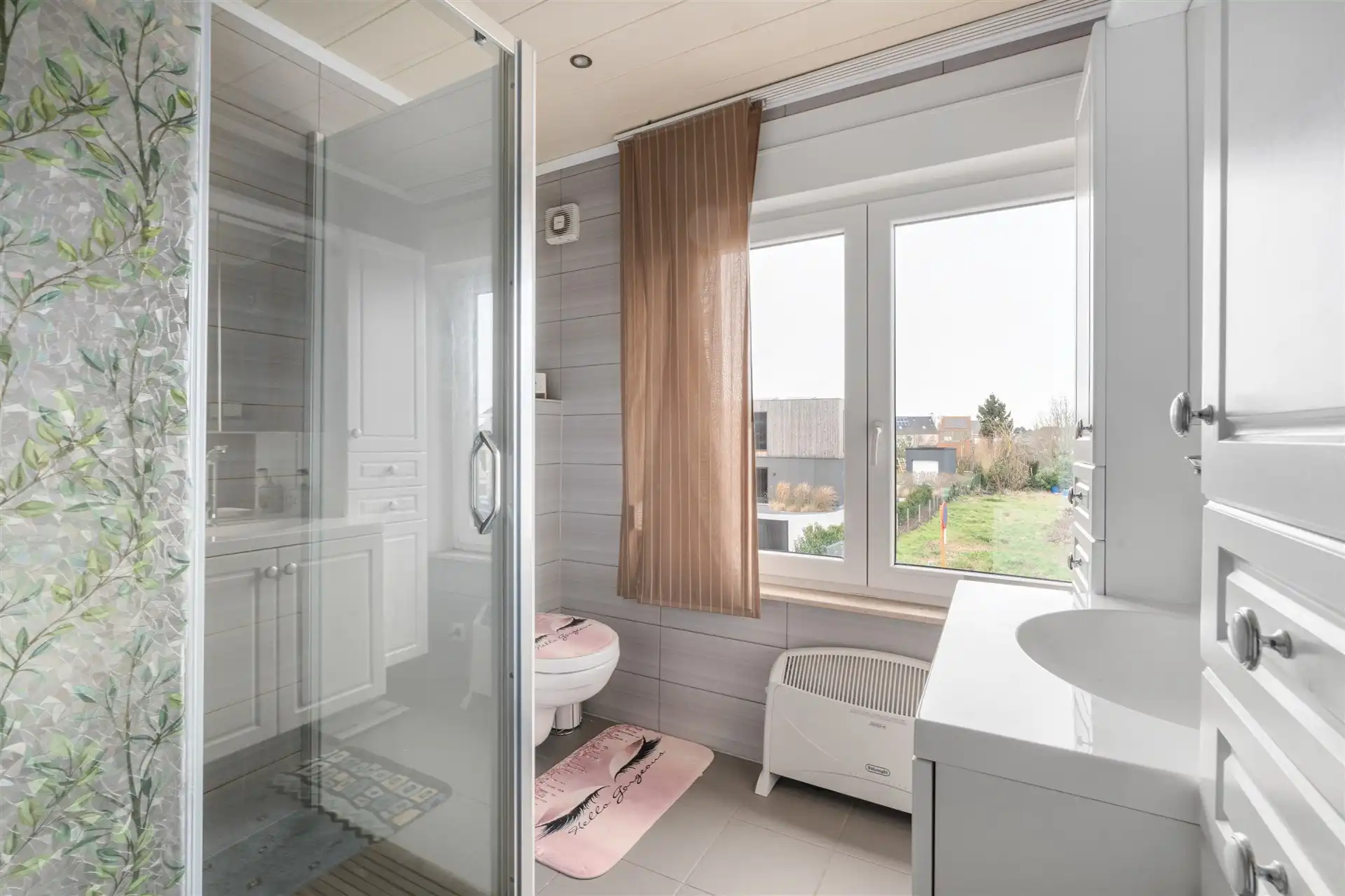 Instapklare, energiezuinige woning in Lede met toffe tuin foto 11