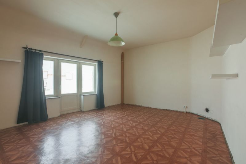 Te renoveren woning met2 slaapkamers op een totale oppervlakte van 481m². foto 12