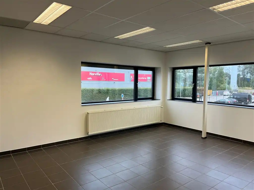 Kantoorgebouw foto 2