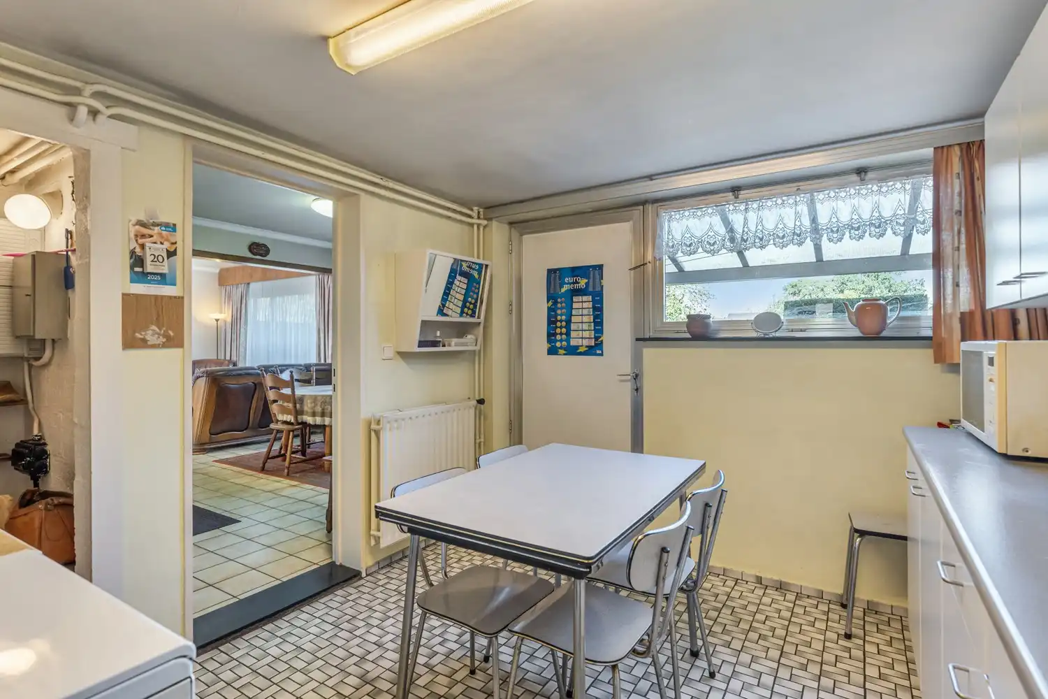Rustig gelegen woning met 4 slaapkamers, een garage en een tuin in een doodlopende straat te Kessel-Lo! foto 10