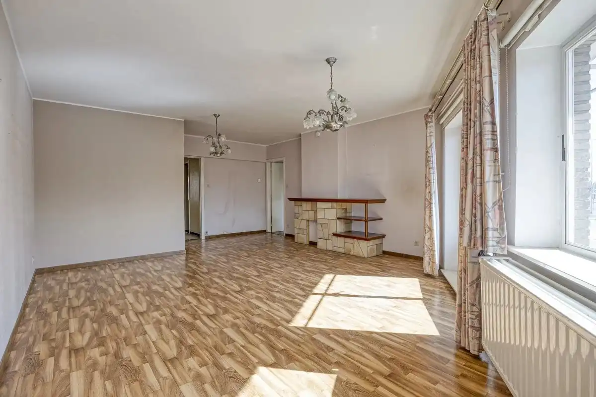 TE RENOVEREN APPARTEMENT MET 2 SLPK'S IN KURINGEN (HASSELT) foto 7