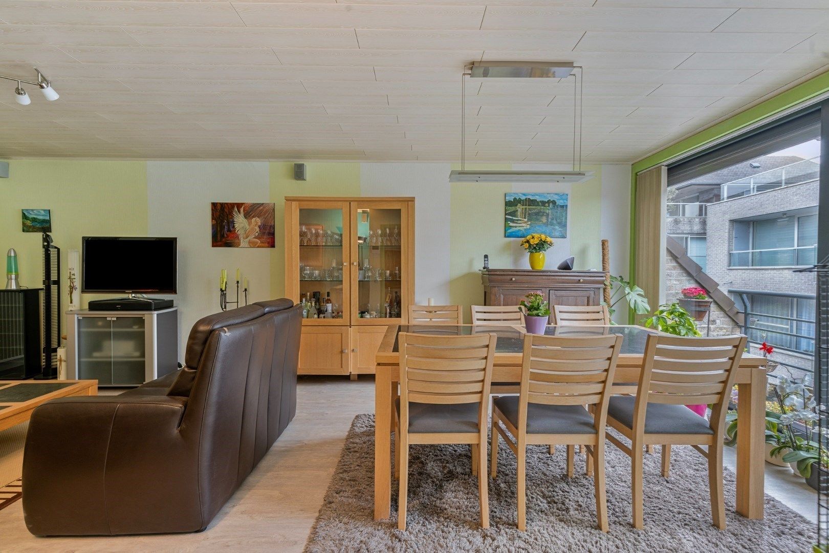 Mooi 2-slaapkamerappartement met garage in het centrum van Deerlijk! foto 8