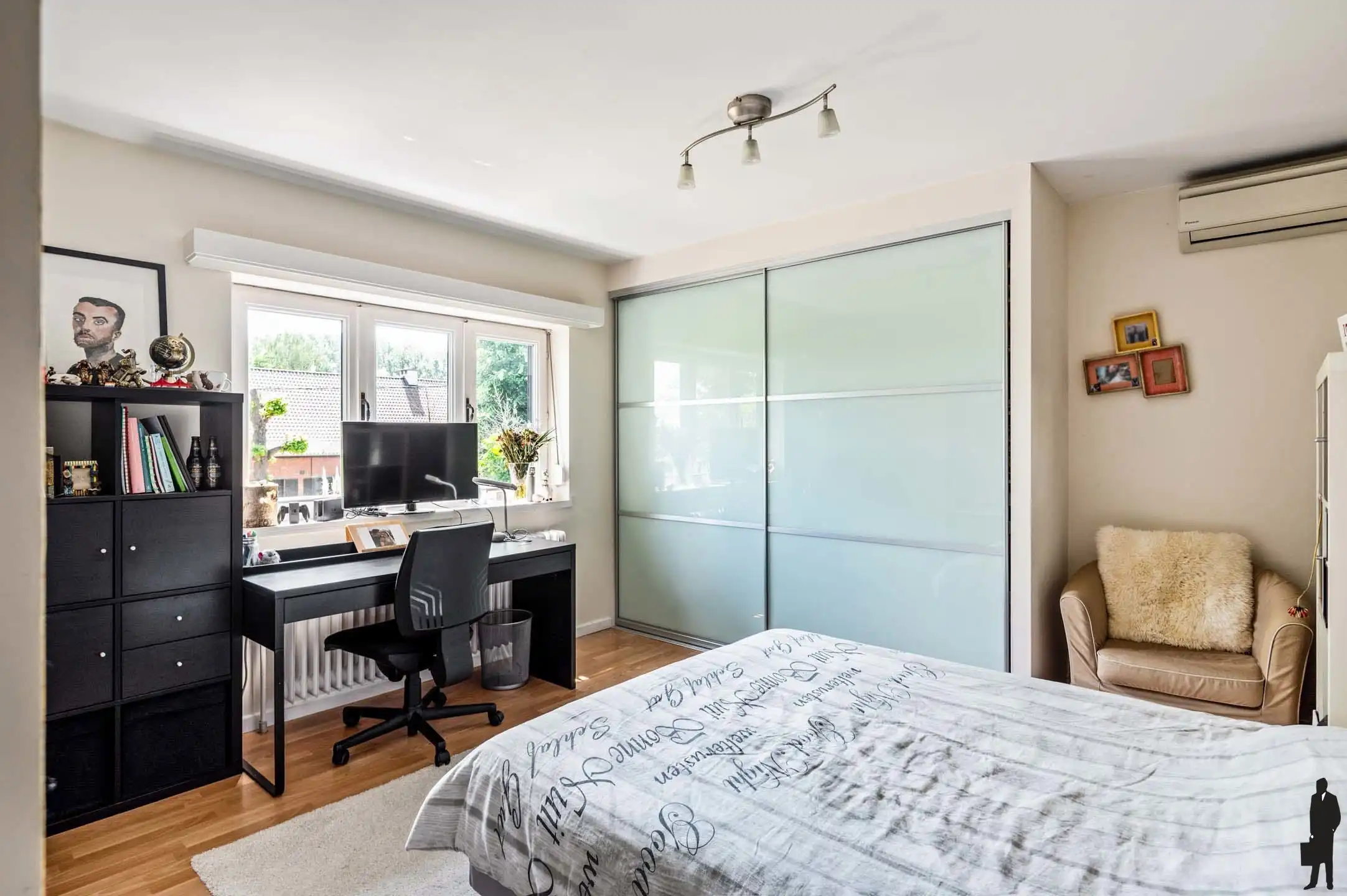 Exclusieve villa met zwembad en professionele ruimte foto 26