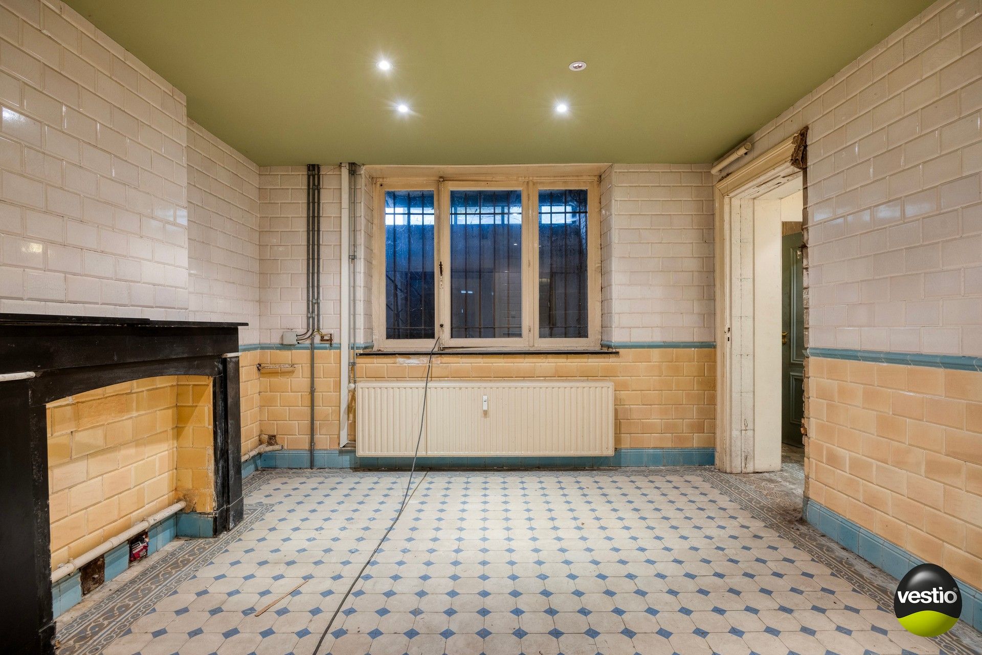 Charmante herenwoning/handelspand met potentieel aan het Leopoldplein. foto 19