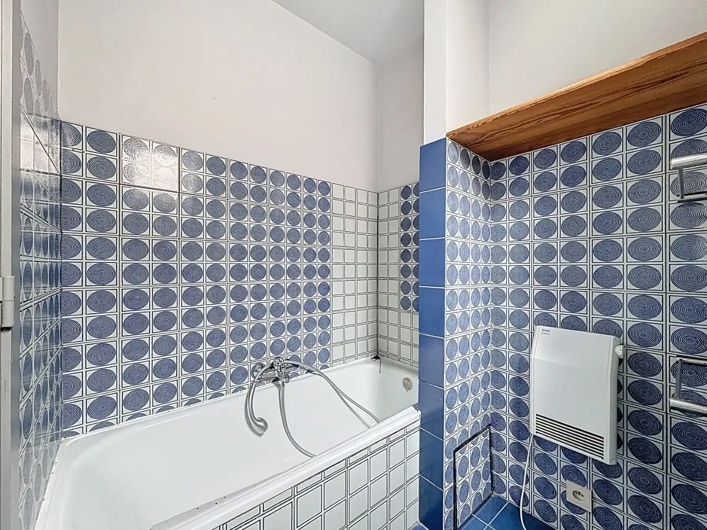 Op te knappen duplex appartement met 1 slaapkamer nabij de havengeul foto 8