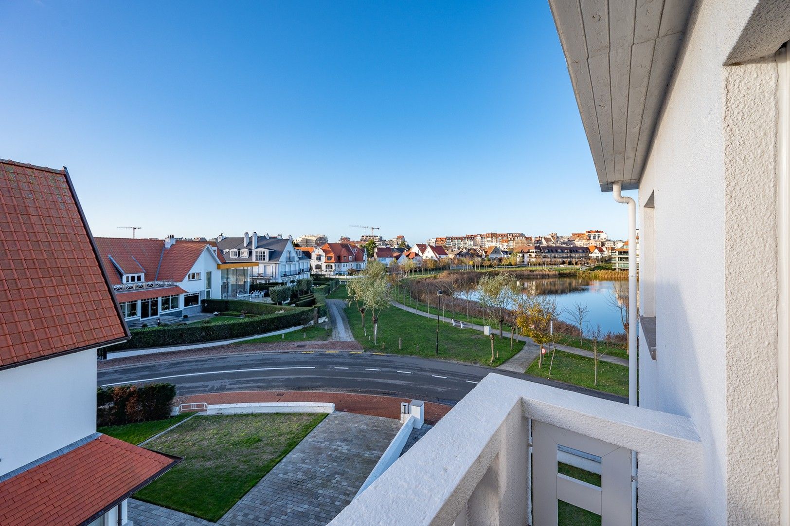 Magnifiek ruim appartement met prachtig frontaal zicht op het Zegemeer. foto 20