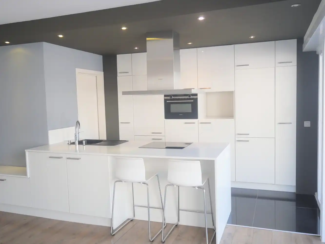 Instapklaar appartement te Asse-centrum foto 2