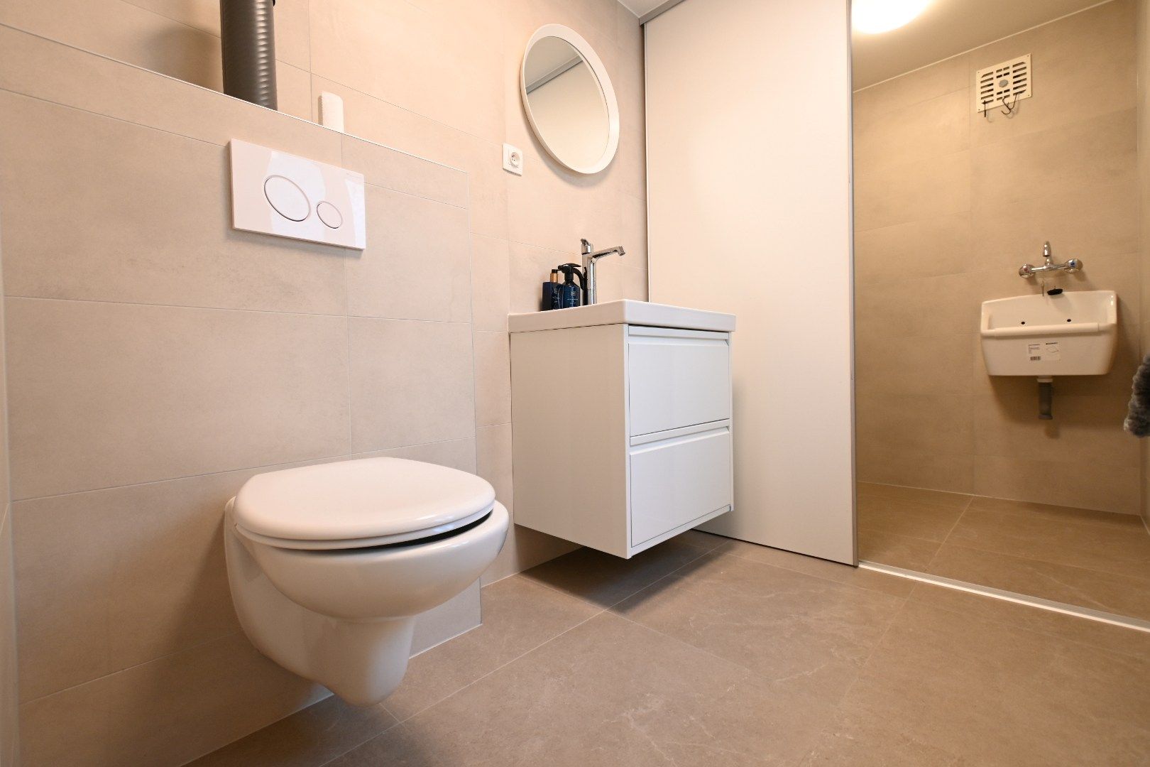 Gezellig gerenoveerd huisje met terras en tuintje op zeer rustige landelijke ligging foto 10